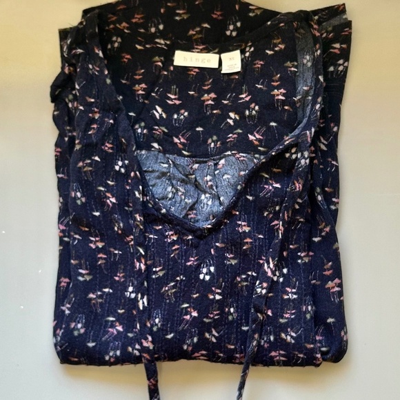 Hinge (Nordstrom) Peasant 3/4 Sleeve Blouse, Size XS, Navy Night Shrooms - Picture 1 of 4